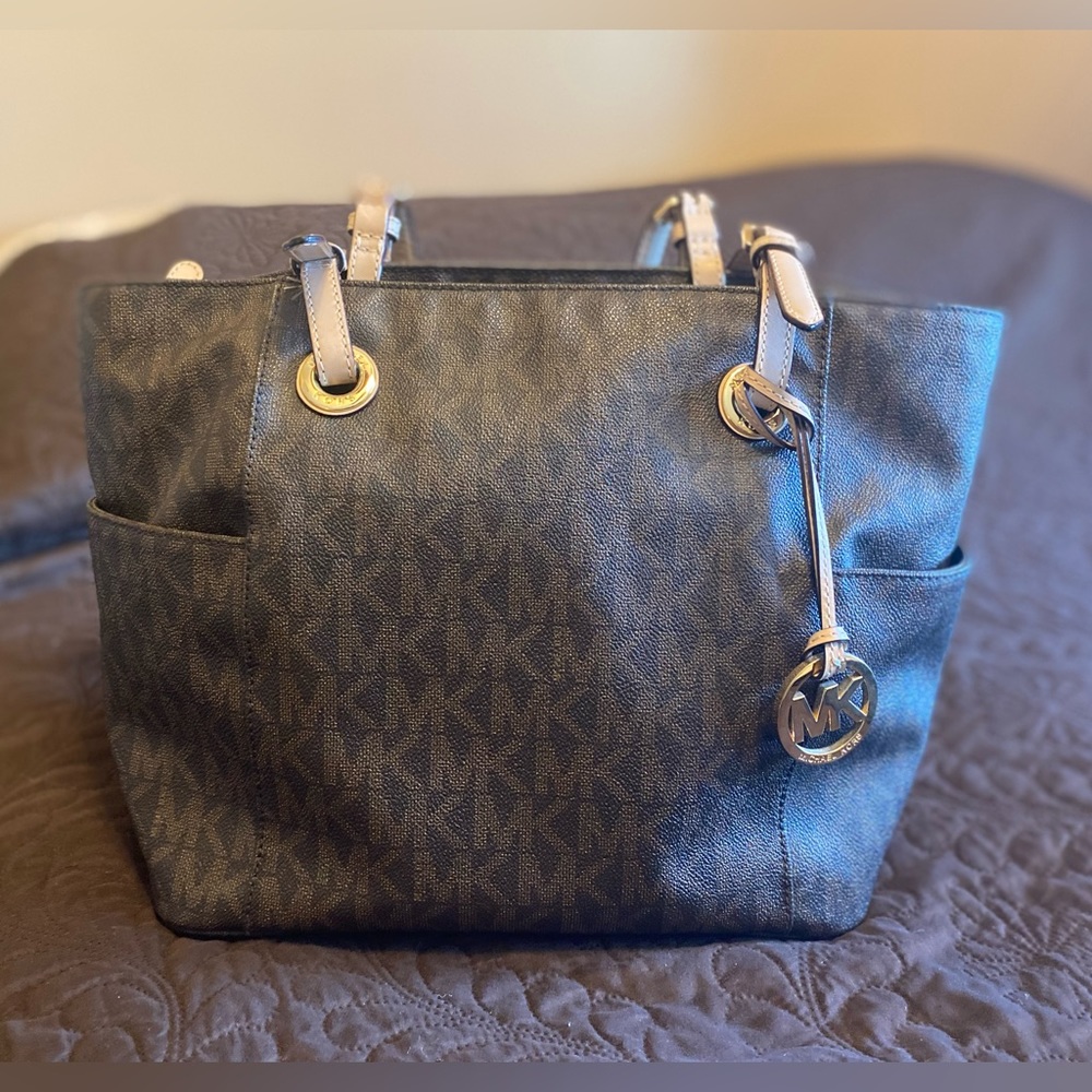 Michael Kors Shoulder Bag